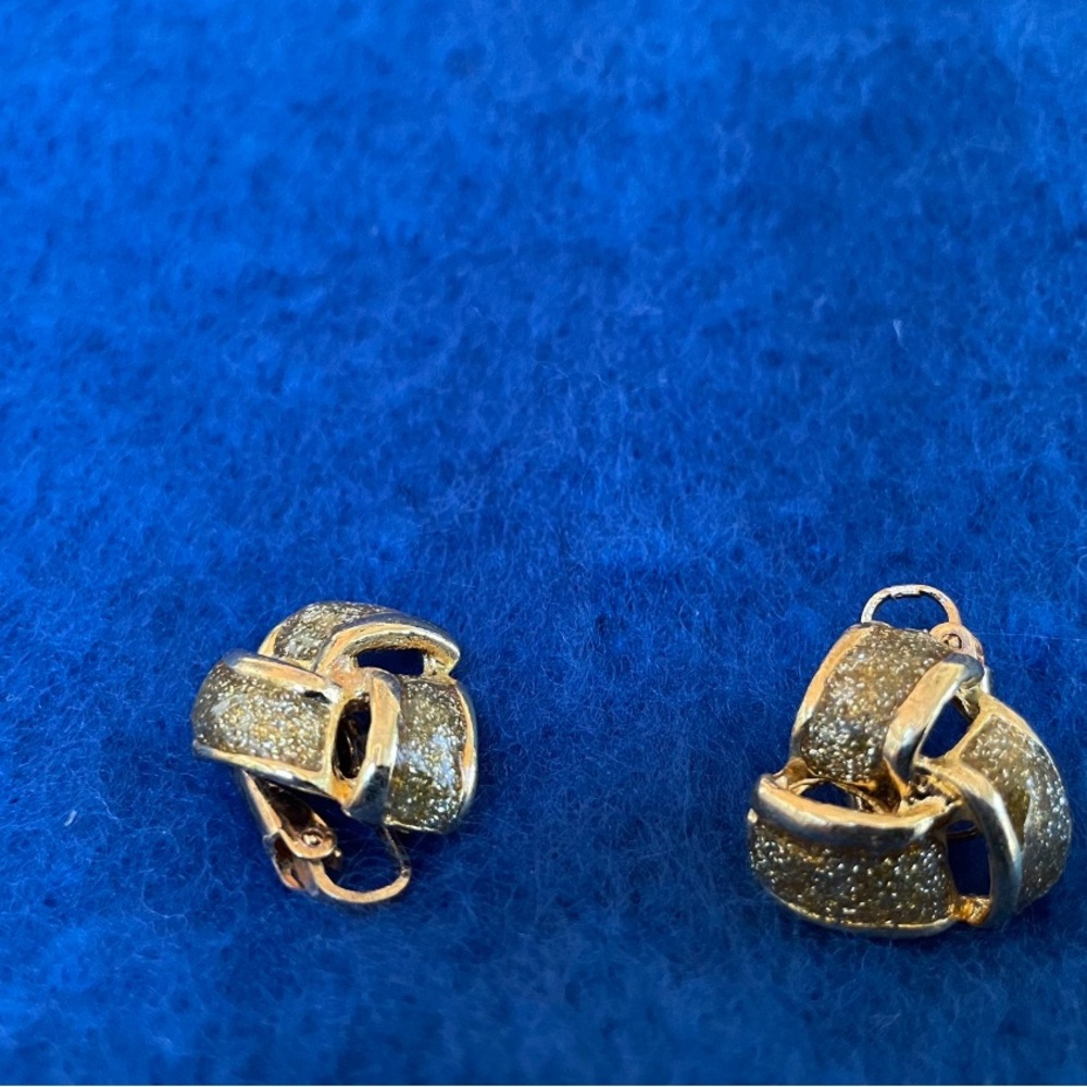Elegant Gold and Silver Women's Earrings